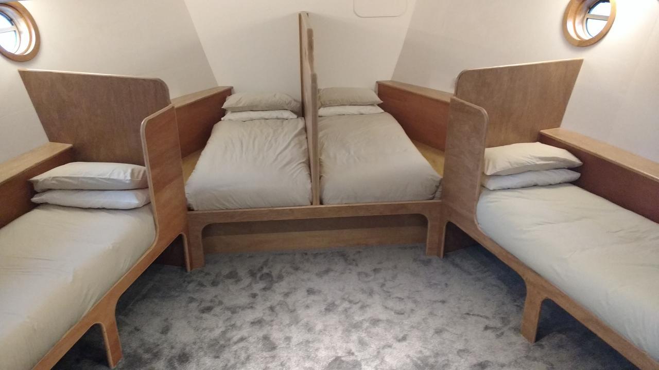 Kyle Blue - Bristol Harbour Luxury Hostel Boat Zewnętrze zdjęcie