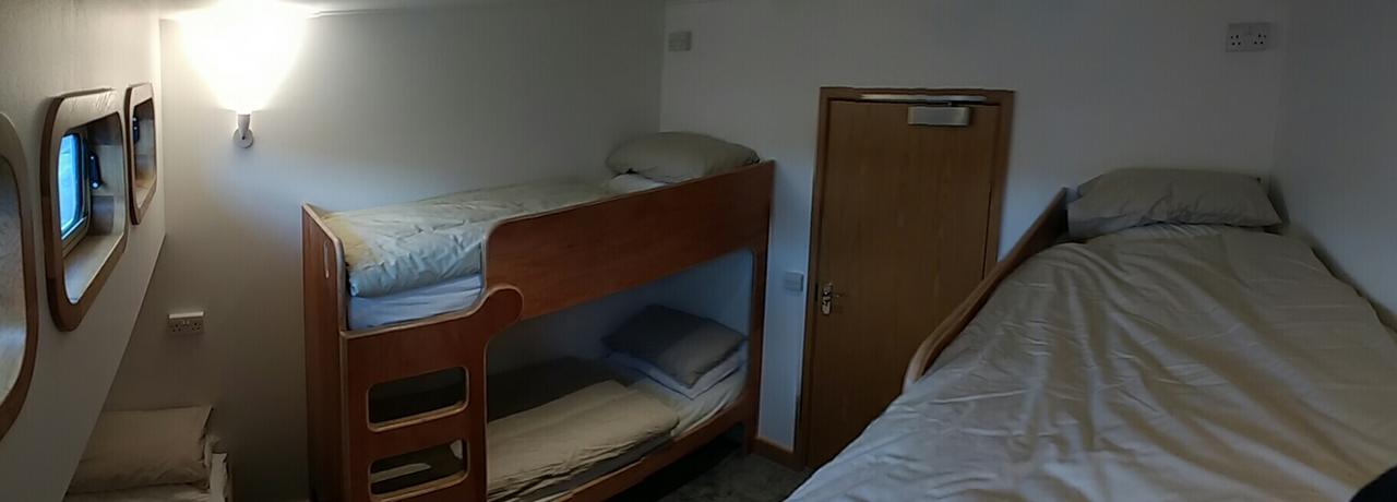 Kyle Blue - Bristol Harbour Luxury Hostel Boat Zewnętrze zdjęcie